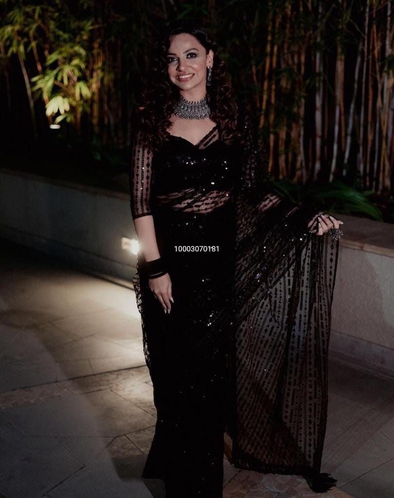 Superb Quality Mono Net Beautiful Embroidery Thread Saree