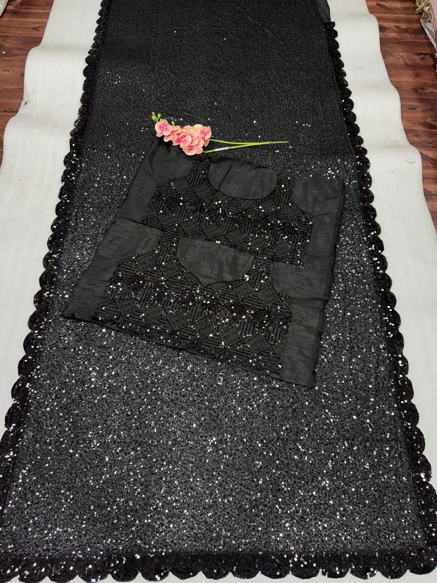 New Bollywood Sequins Faux Georgette Saree