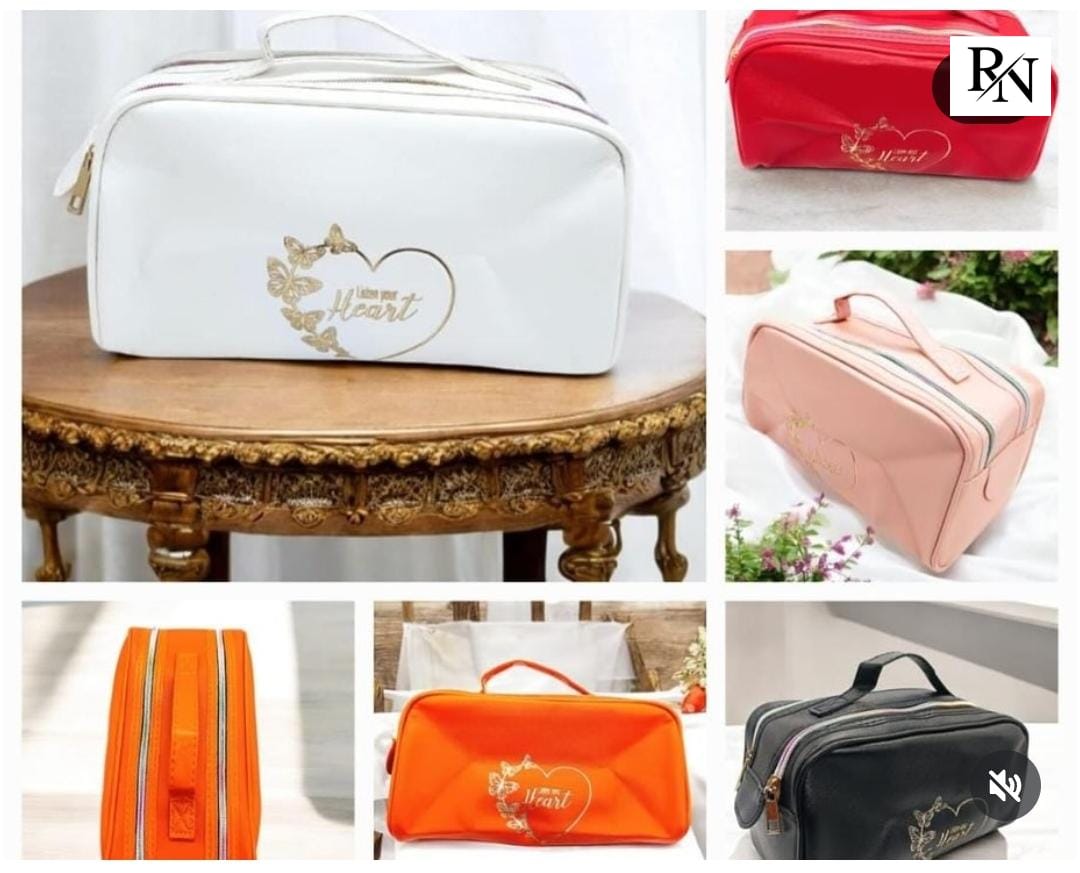 IMPORTED Waterproof PU Zipper Makeup Bag ā Custom Logo Checkered Design