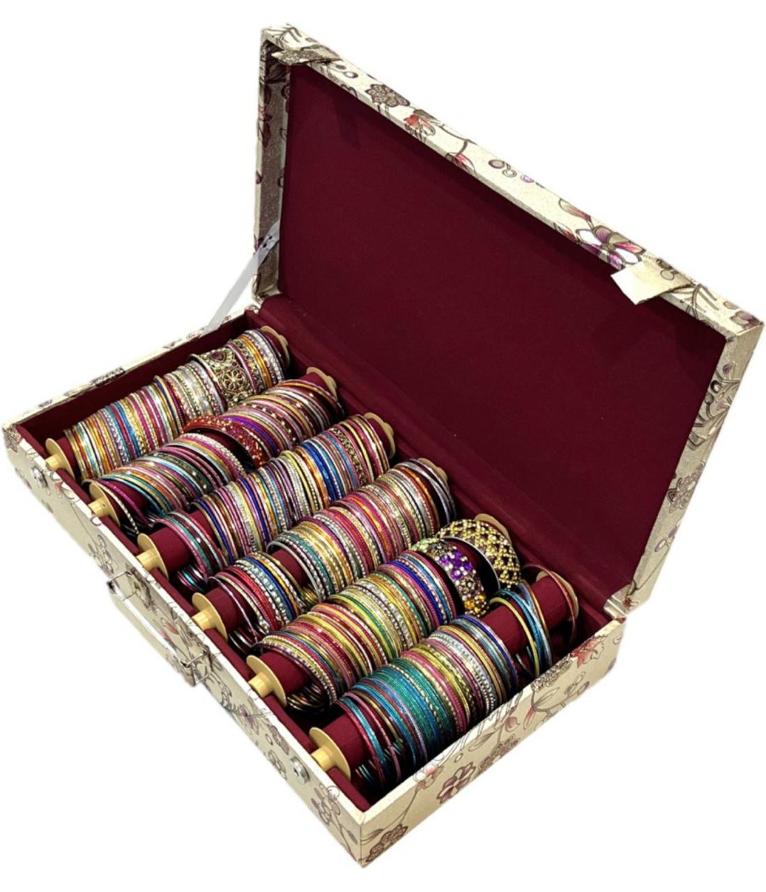 Premium Printed Gold Rexine High Quality Bangle Box (Code : B024)