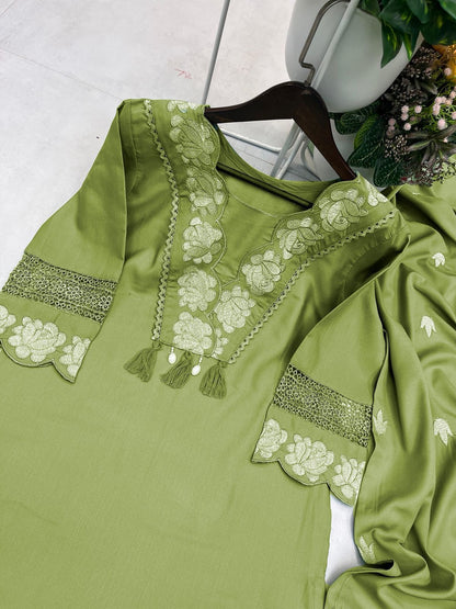 DESIGNER WEAR EXCLUSIVE AND COMFORTABLE SUIT IN REYON SLUB COTTON FABRIC TOP PANT WITH DUPATTA PAIR