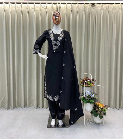 DESIGNER WEAR EXCLUSIVE AND COMFORTABLE SUIT IN REYON SLUB COTTON FABRIC TOP PANT WITH DUPATTA PAIR