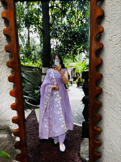 Real Modeling Superhit Anarkali Plazzo Set – Soft Crunchy Chiffon | Hand Gotta Patti Work | Premium Festive Wear for Women