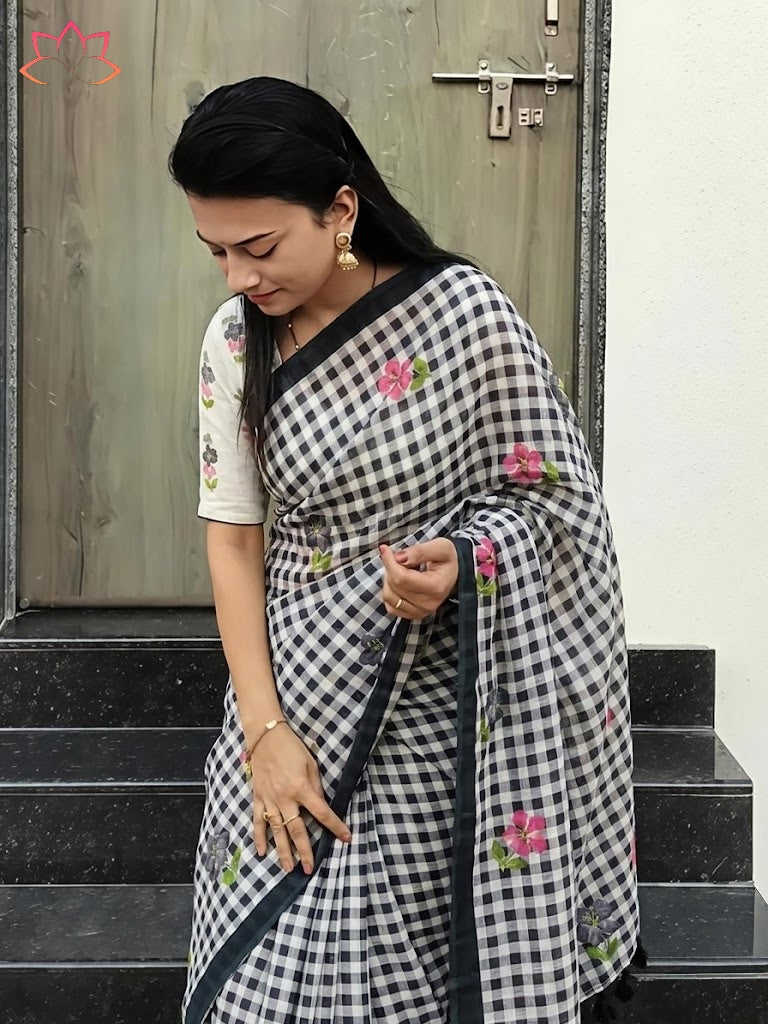 Soft Linen Digital Print Saree with Latkan (Fumka) | Elegant Casual & Festive Wear Saree