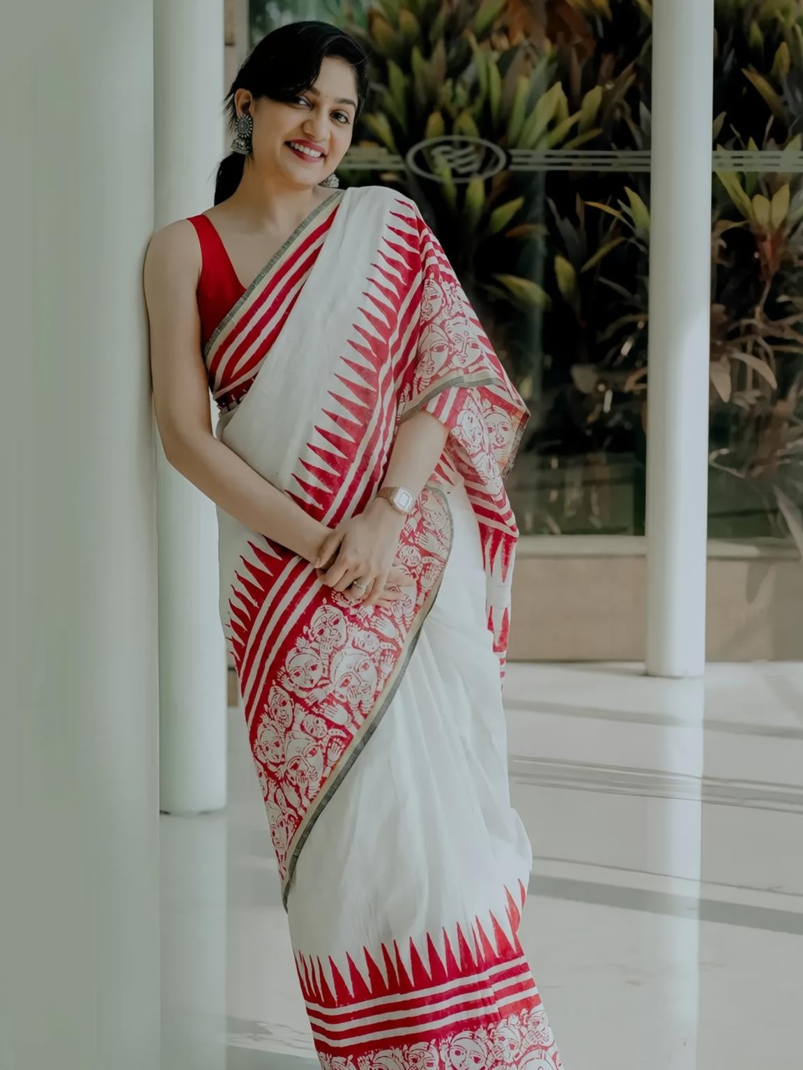 Soft Linen Saree with Gold Zari Border & Digital Print | Elegant Festive Wear Saree